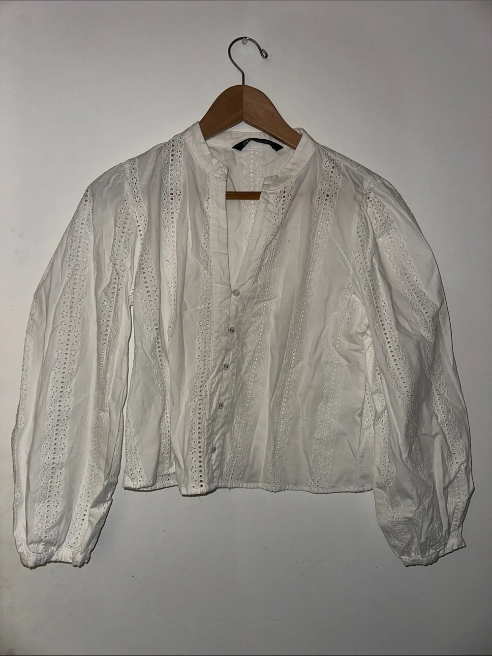 Zara White Eyelet Button-Front Blouse